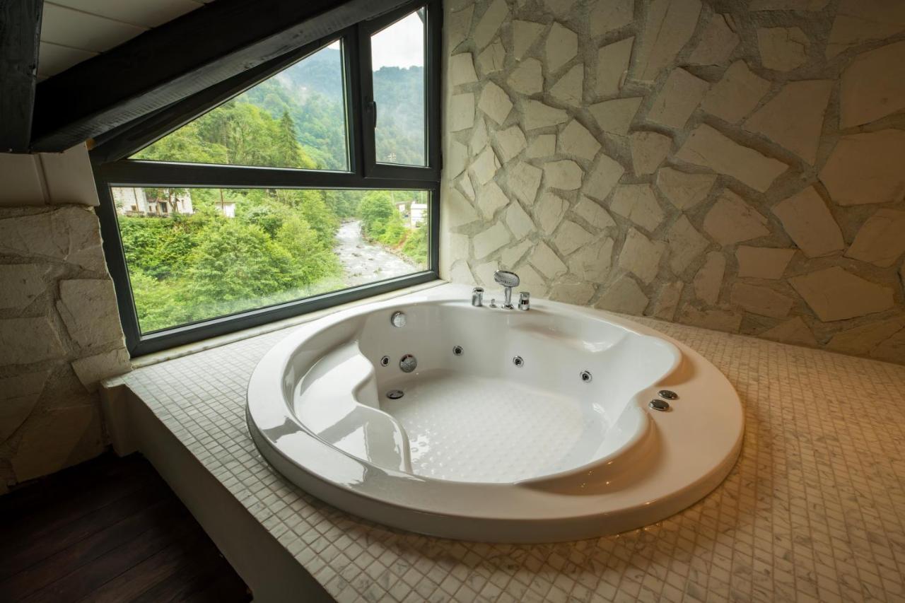 Elwood Hotel Rize Eksteriør bilde